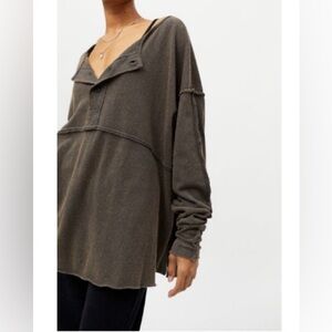 UO Freddie Henley Tunic Top